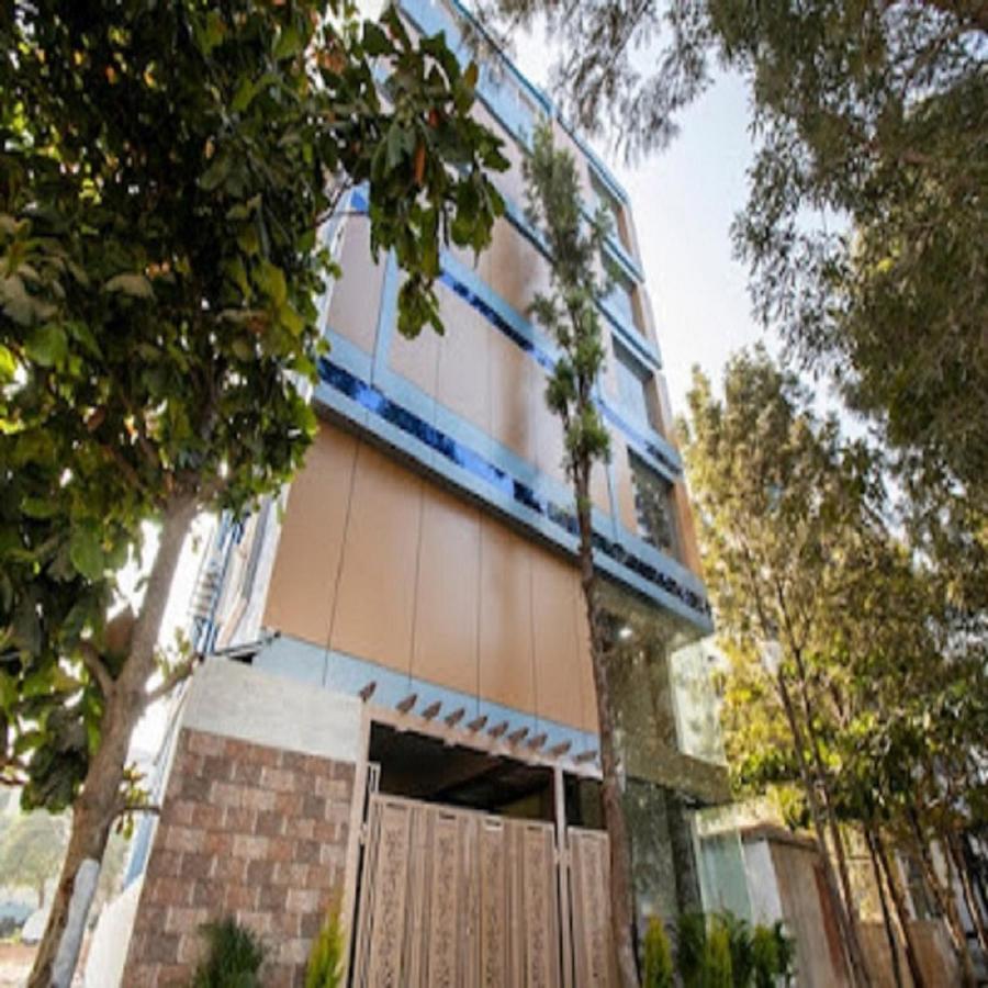 Vovo Hotels Yelahanka Bagian luar foto