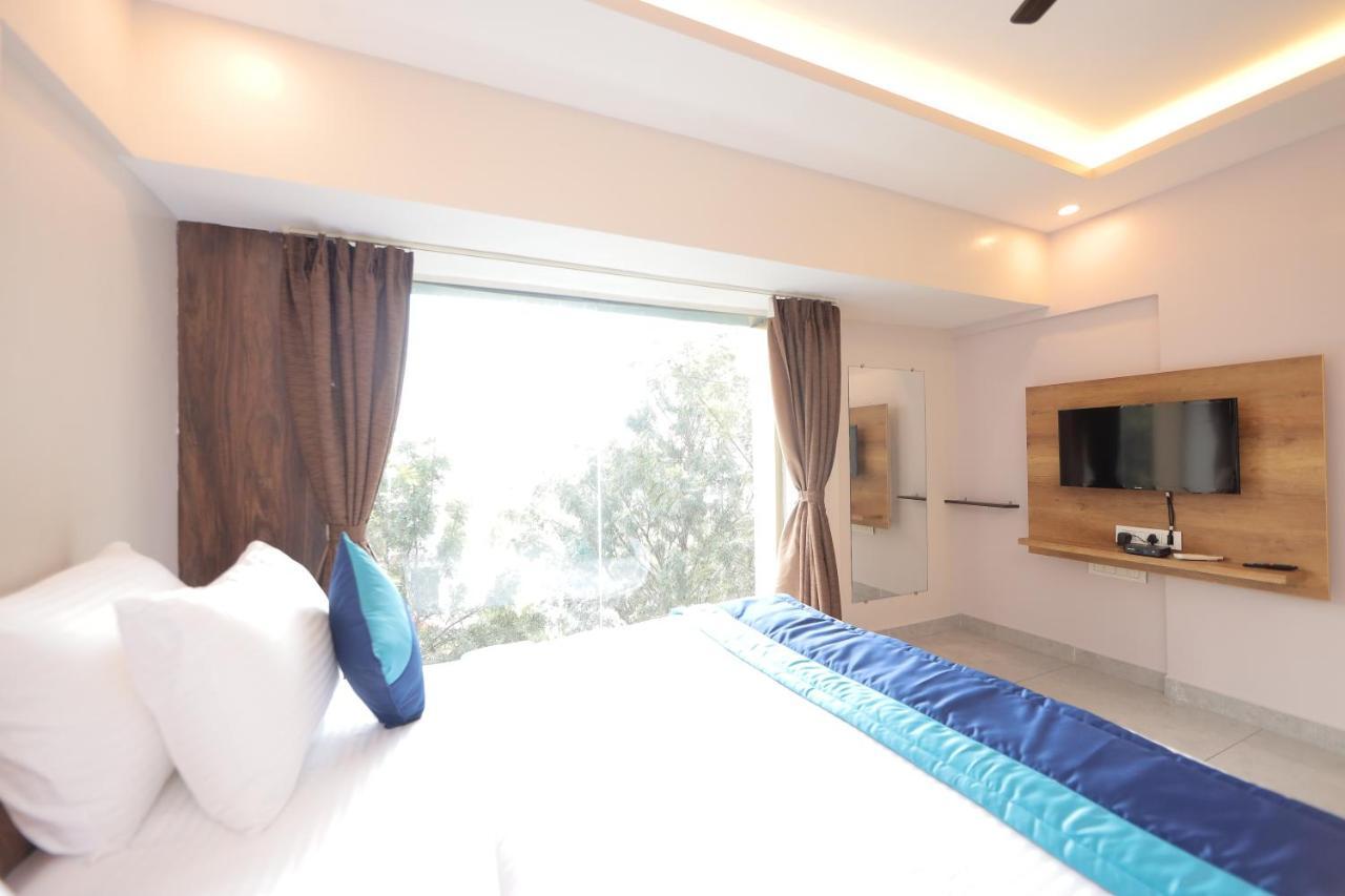 Vovo Hotels Yelahanka Bagian luar foto
