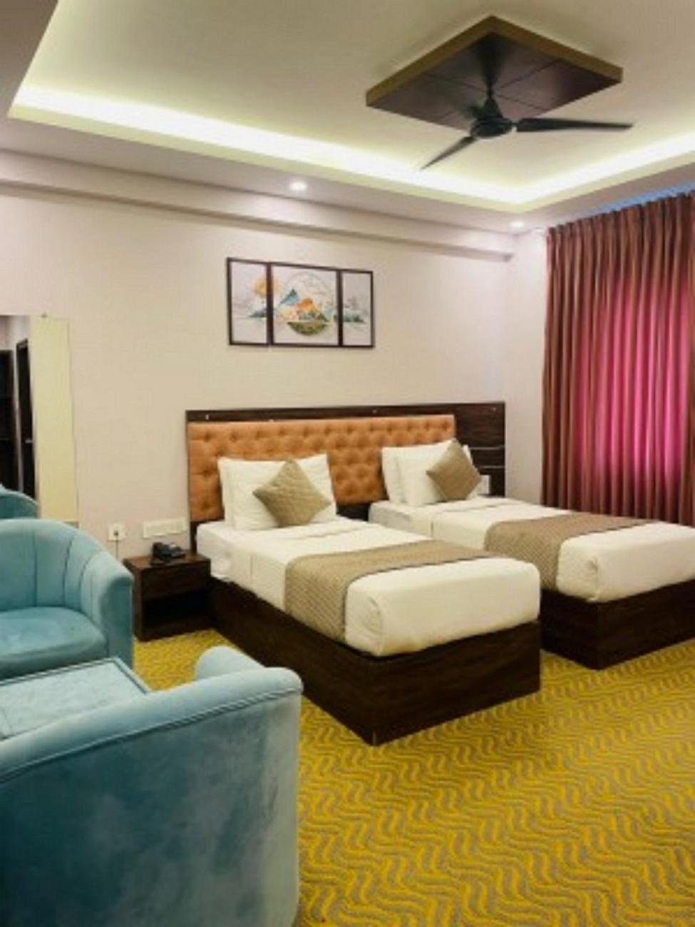 Vovo Hotels Yelahanka Bagian luar foto