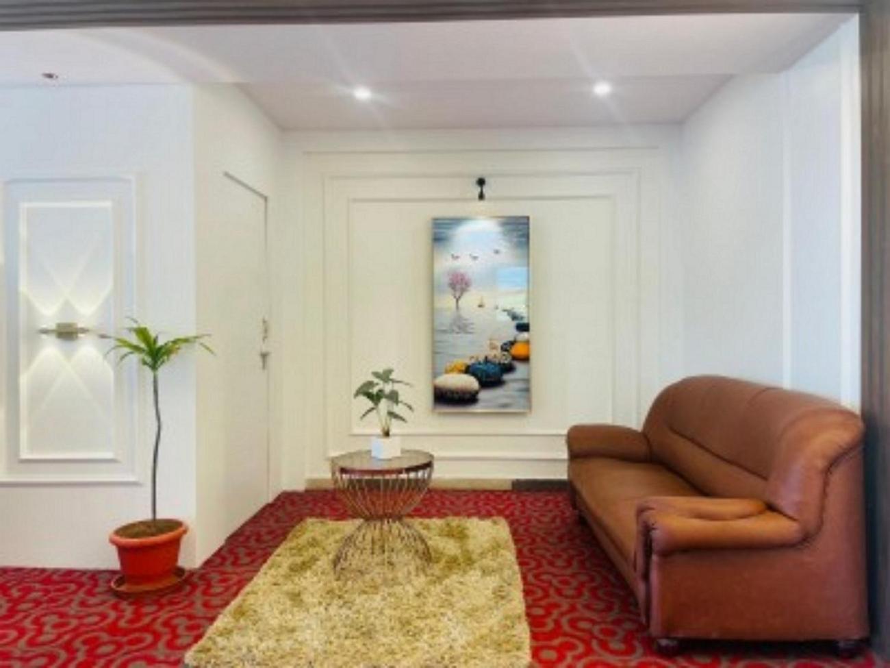 Vovo Hotels Yelahanka Bagian luar foto