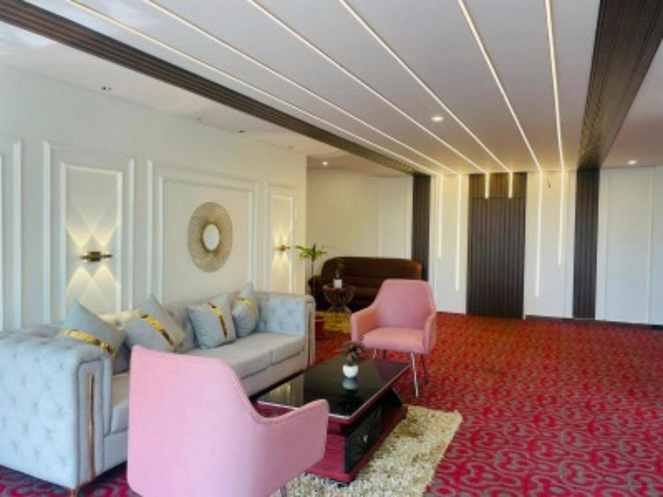 Vovo Hotels Yelahanka Bagian luar foto