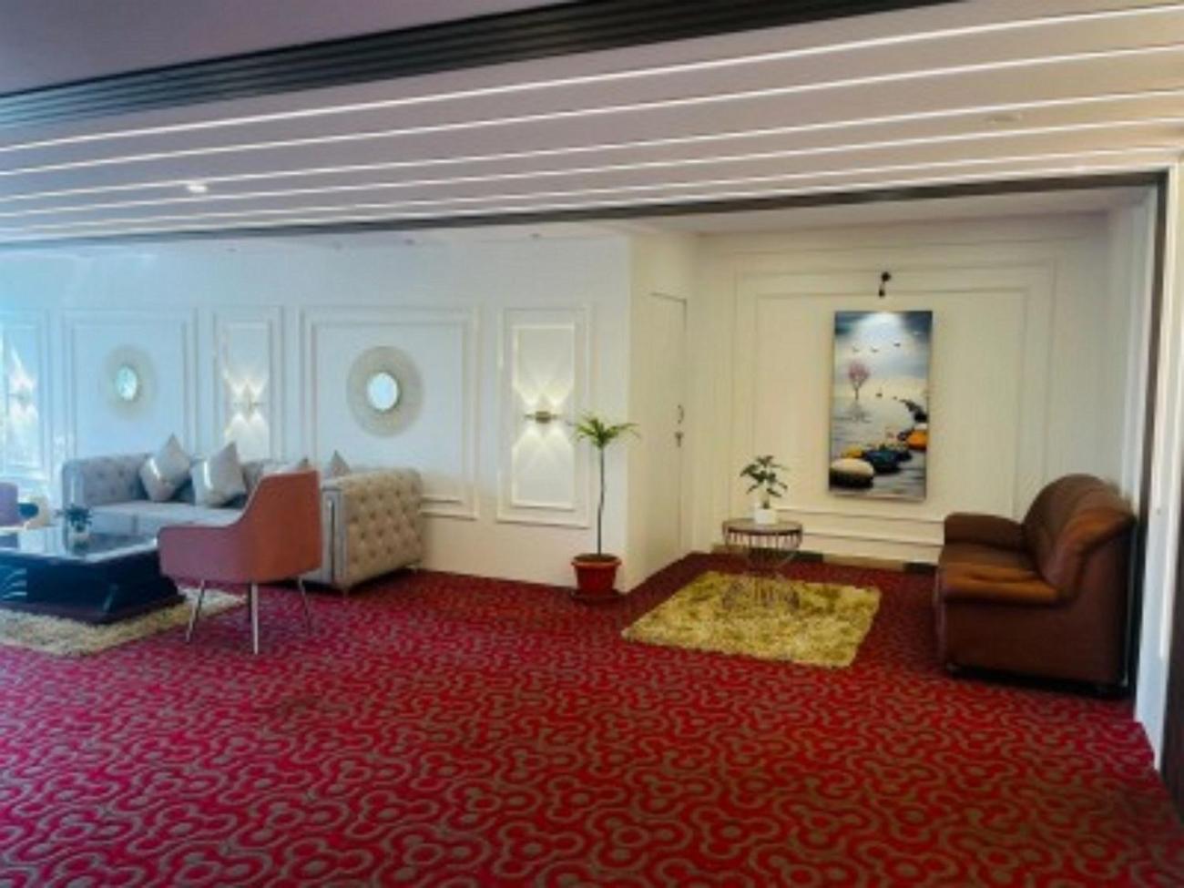 Vovo Hotels Yelahanka Bagian luar foto